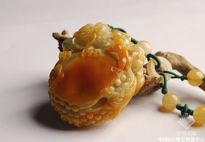 破解坊间传说:玉会越戴越润仅是心理作用